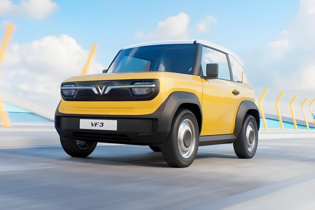 VinFast VF 3 EV ₹7.5 लाख में आने वाली मिनी इलेक्ट्रिक SUV है, जिसमें 210KM की रेंज, 36 मिनट में फास्ट चार्जिंग और SUV जैसा स्टाइलिश डिजाइन मिलेगा। जल्द भारत में लॉन्च होगी।