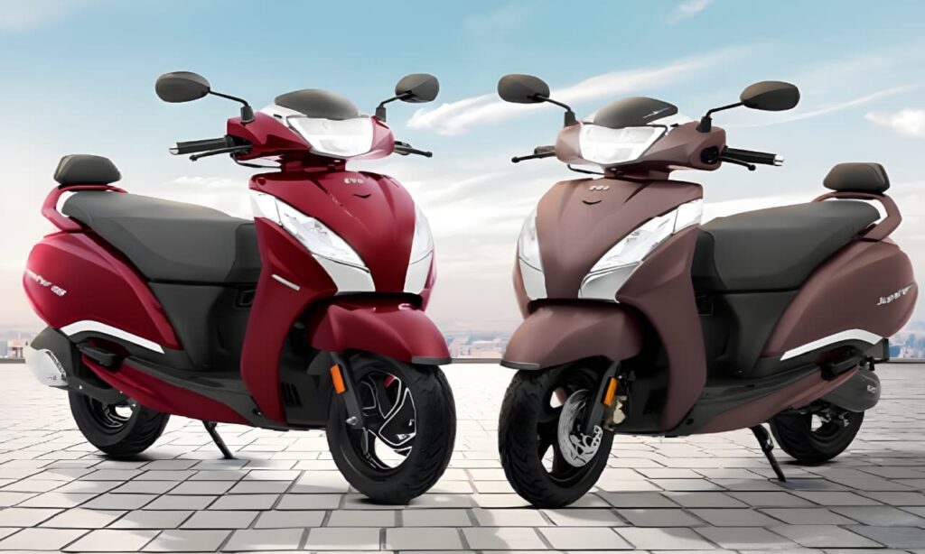 TVS Jupiter Disc SmartXonnect के साथ पाएं स्मार्ट कनेक्टिविटी, बेहतर सुरक्षा और स्टाइलिश डिज़ाइन। दमदार प्रदर्शन और आरामदायक सफर का अनुभव करें।