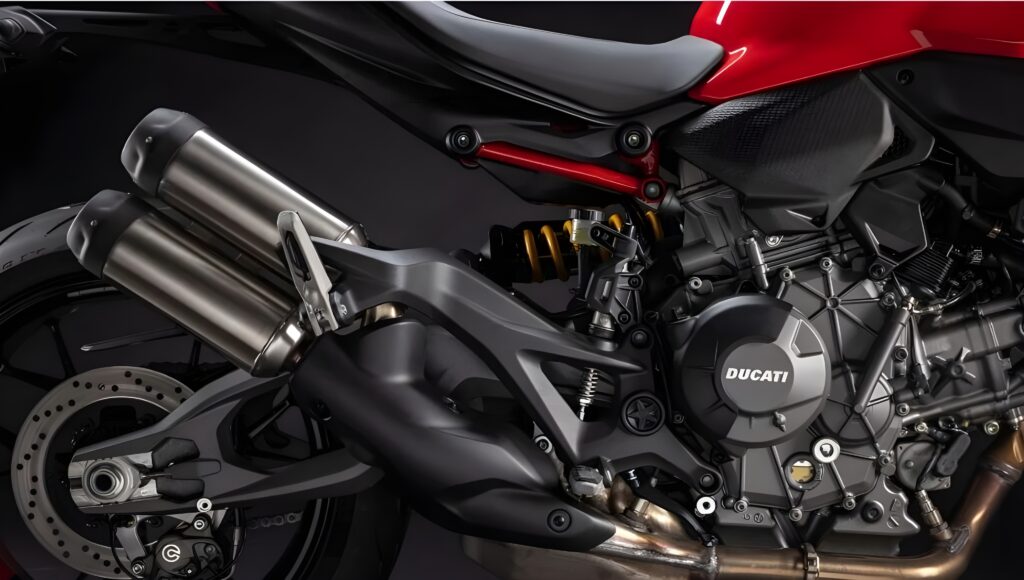 Ducati Monster 2026 - सबसे स्टाइलिश और पावरफुल Naked बाइक