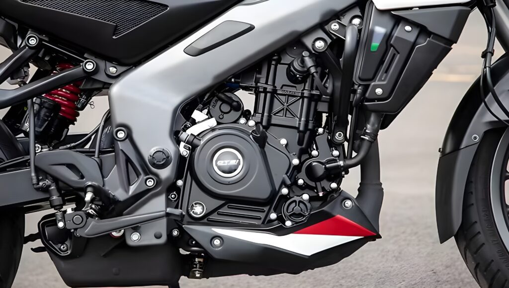 Bajaj Pulsar NS200 की नई कीमत आई सामने - अब पहले से भी ज्यादा पावरफुल और स्टाइलिश