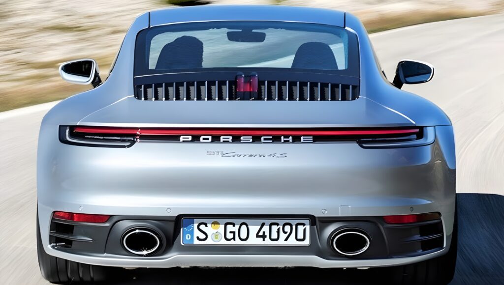 Porsche 911: वो स्पोर्ट्स कार जो हर ड्राइव को यादगार बना दे