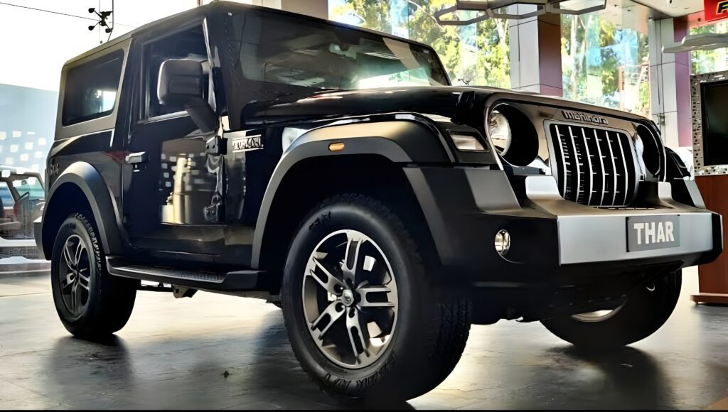 Mahindra Thar के 5 दमदार वेरिएंट्स: कौन सा वेरिएंट है आपके एडवेंचर का परफेक्ट साथी?