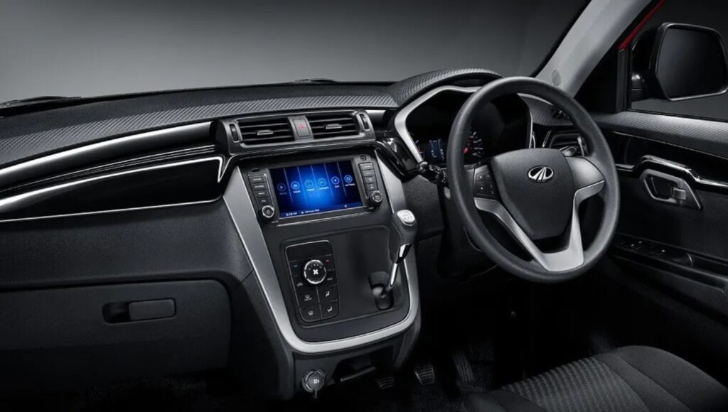 Mahindra eKUV100: इतनी सस्ती इलेक्ट्रिक कार कि जानकर आप भी हैरान रह जाएंगे